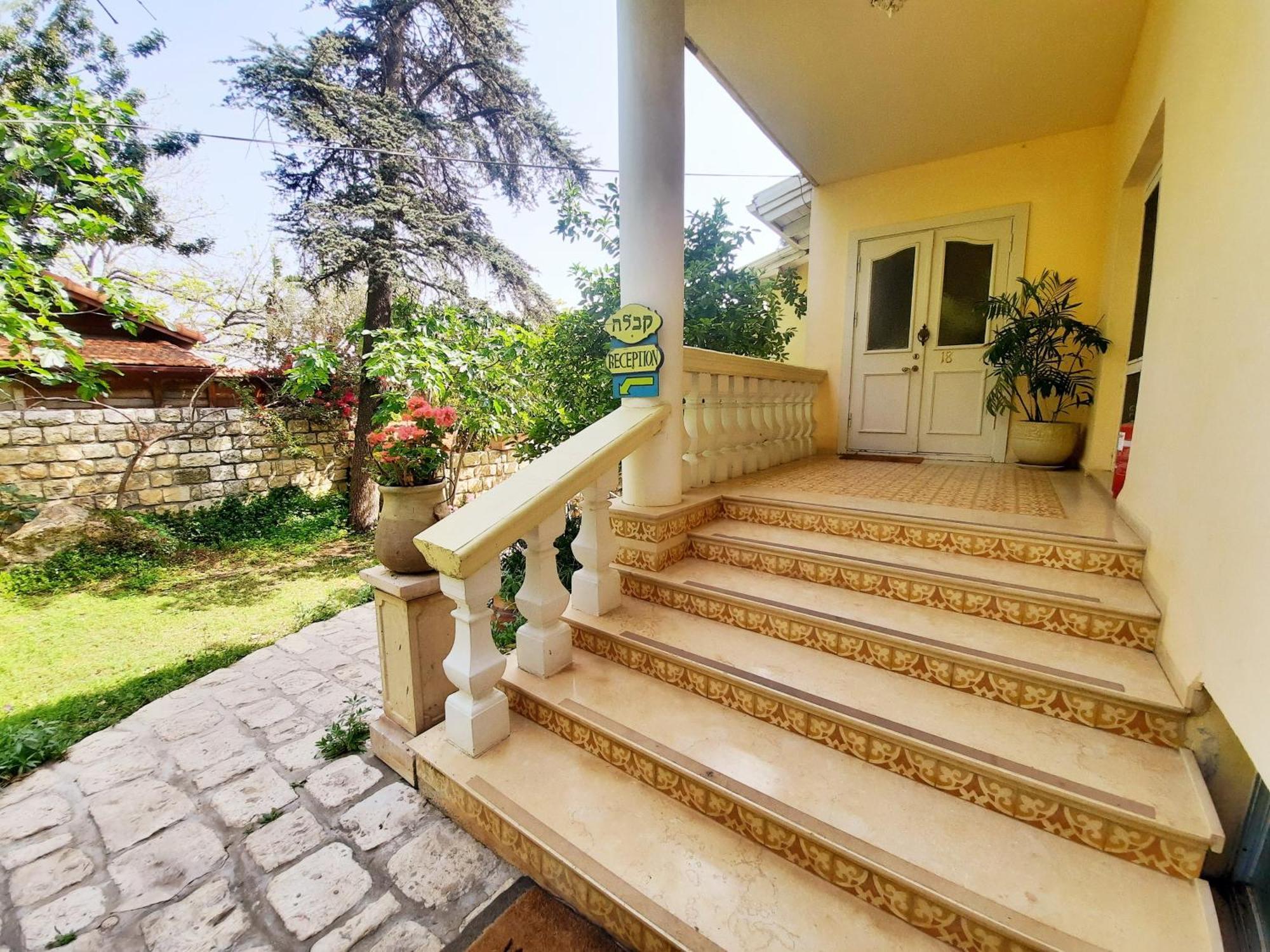 Ha'Seuda Ha'Achrona Suites Amirim Exterior foto